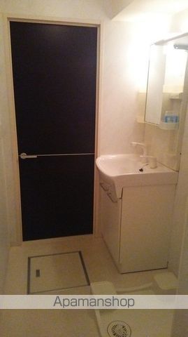 ロイヤルクレッセント西登戸参番館の内装写真