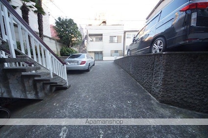 東京都新宿区四谷４丁目[2DK/42m2]の共用部8