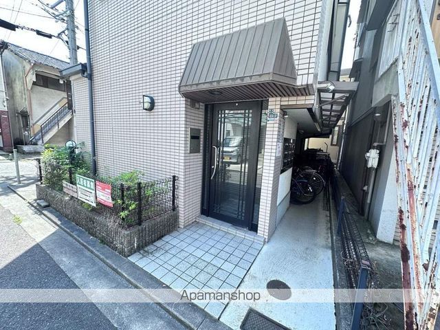 サンバリーアツ高宮の玄関写真