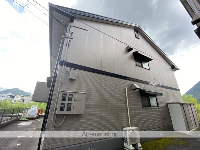 リバーサイド黒石 B棟の外観写真