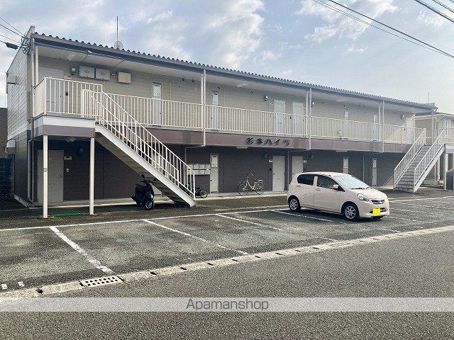 杉本ハイツの外観写真