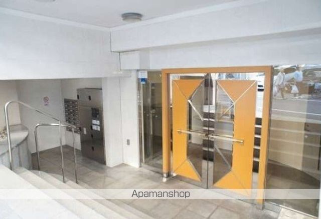 アイフェリーク日本橋の玄関写真