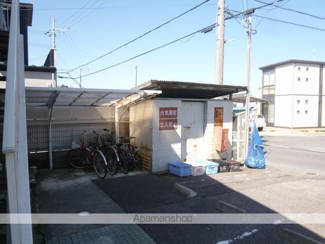 エアリーコートA棟の玄関写真