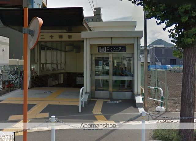 ブランシャールチェレステ宮の森の周辺写真