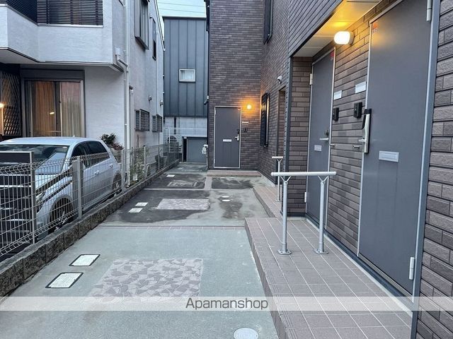 レオネクストルミエール南荻窪の玄関写真