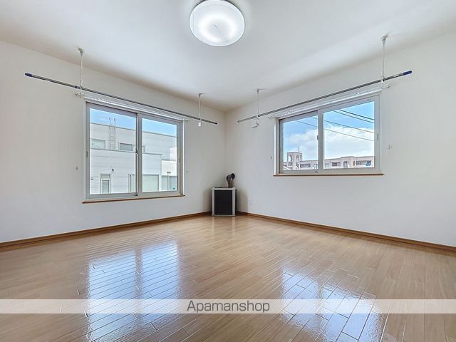 札幌市南区 2階建 築12年の内装写真