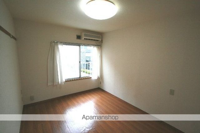 ヒラマツハイツの内装写真