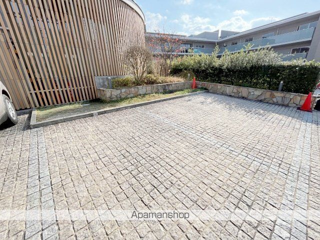グランカーサ緑地公園の内装写真