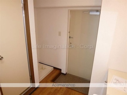 ルミエール吉岡[1K/26.4m2]の内装3