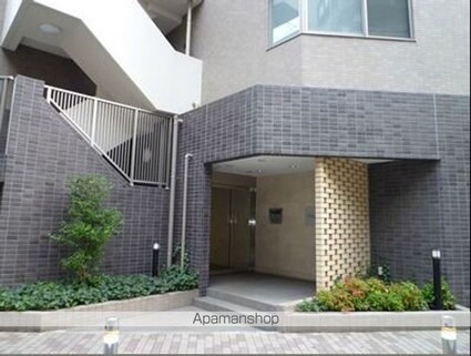 プリムヴェーレ[1LDK/39.79m2]のエントランス