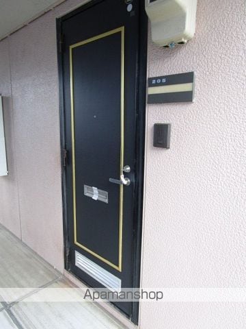 グランディール田町の玄関写真