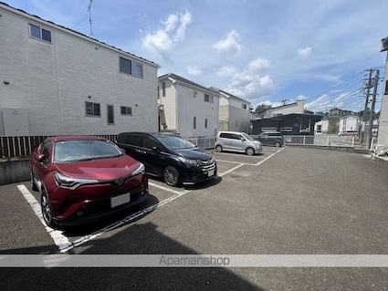 レオパレスシャングリラ２００７[1K/20.14m2]の駐車場2