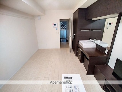 レオネクストリヴェール　ＳＲＫ[1R/27.8m2]のリビング・居間3