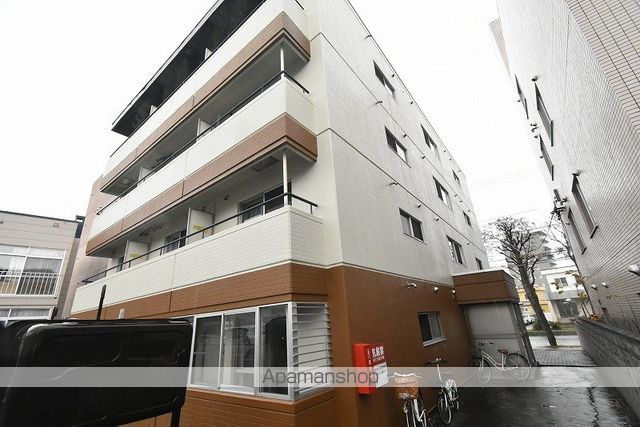 白栄ビル南郷の外観写真