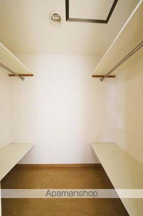 日神デュオステージ笹塚西館[1R/27.17m2]の収納