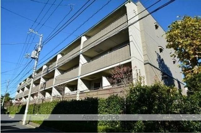 ステラメゾン下北沢の外観写真