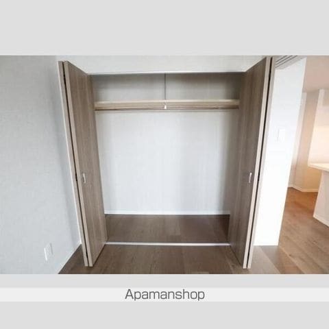 Bills Nakanoshimaの内装写真