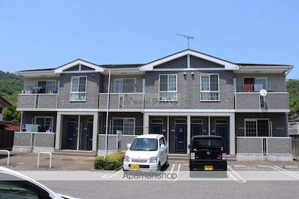 ペスカ２００３[2LDK/65.53m2]の外観3