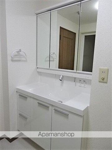 ライオンズマンション山の手第2の内装写真