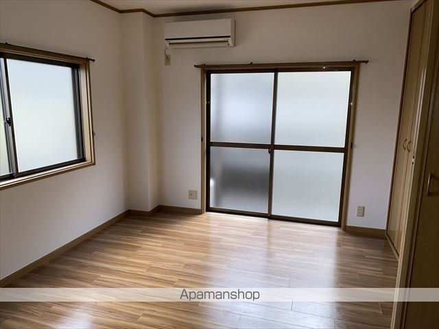 コスモスクエア山階の内装写真