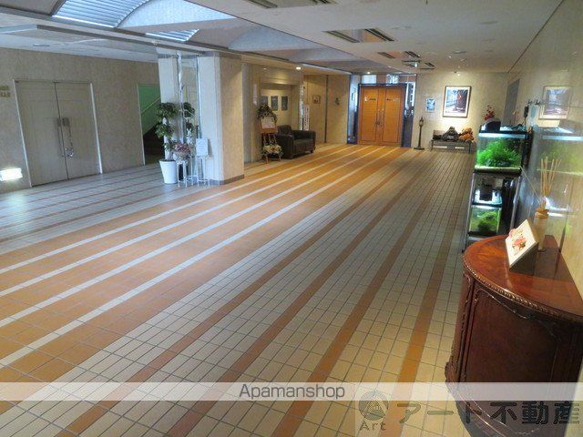 グランセル松山の玄関写真