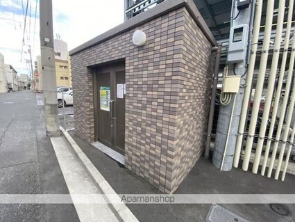 ロイヤルガーデン瓦町駅東[3LDK/71.96m2]の共用部1