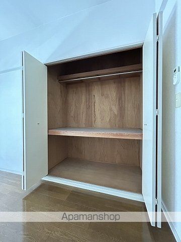 ミッションデルタの内装写真