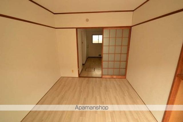 渡部ビルの内装写真