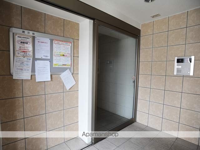 アーバンコート本荘の玄関写真