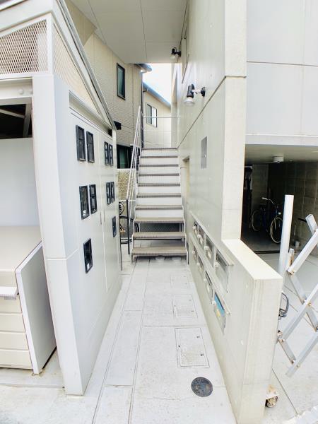 東京都中野区上高田２丁目[1R/16m2]のエントランス