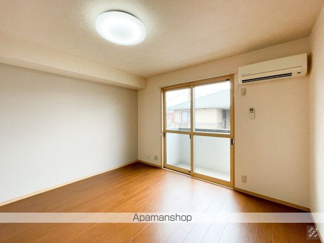 ロイヤルヒルズ IIIの内装写真