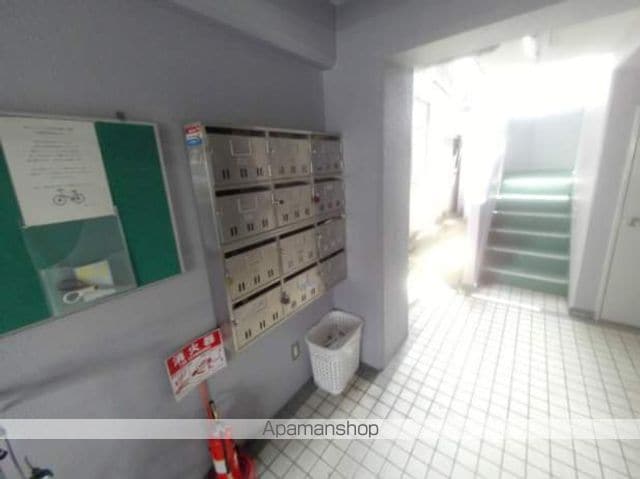 旭マンションの玄関写真
