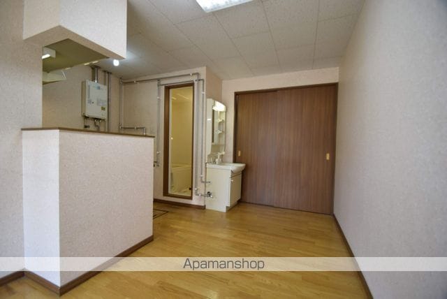 ロイヤルタウンE棟の内装写真