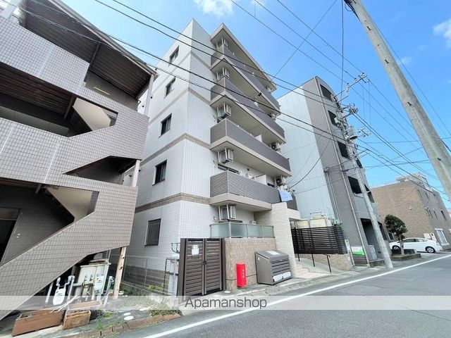 バルタザールの外観写真