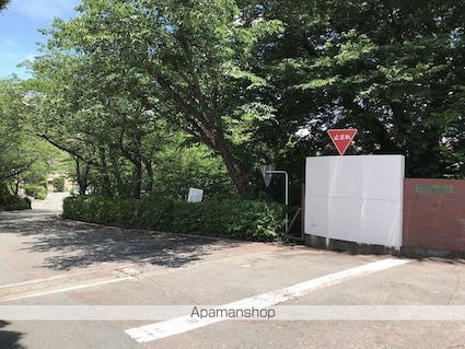 アウスレーゼⅡ[3LDK/69.55m2]の周辺4