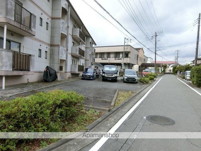 リベール・オオバラのその他写真