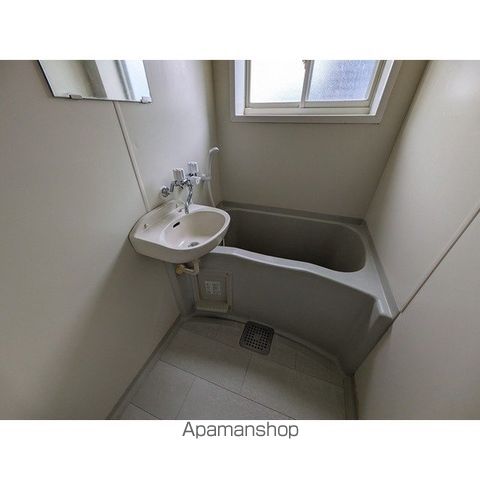 ルーキーリーグの内装写真