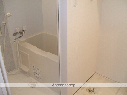 ガーラプレイス新宿御苑[1K/29.6m2]のバス