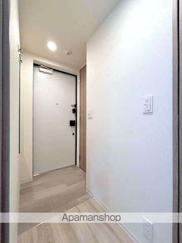 コンフォリア・リヴHOMMACHI WEST Qの内装写真