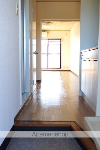 となりの花きゃべつの内装写真