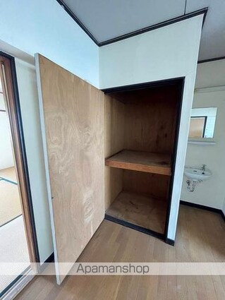 和歌山県和歌山市六十谷[2DK/42m2]の収納