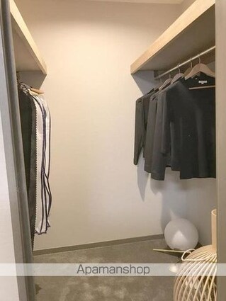 参宮橋マンション[2LDK/112.53m2]の収納