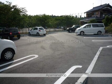 フェリシア・Ａ[1LDK/42.37m2]の駐車場4