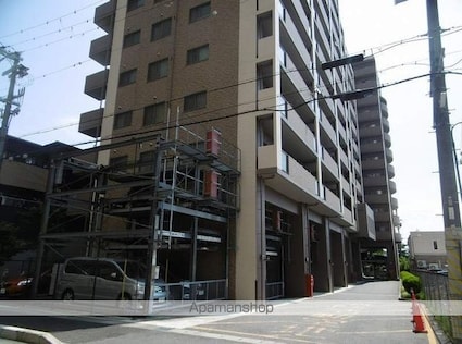 エスバイエルマンション石山[3LDK/67.27m2]の駐車場