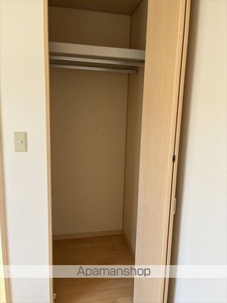 和歌山県和歌山市紀三井寺[2LDK/68.93m2]の内装3