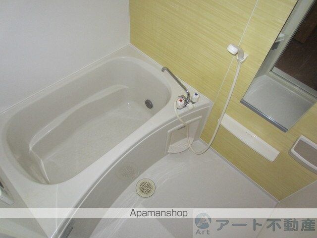 カーサ・ソーレ　Ａ[2LDK/60.17m2]のバス