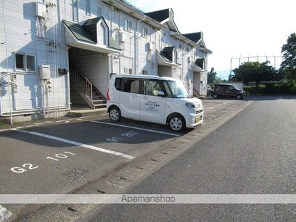 タウンハウスヨシダＧ１[1K/33.12m2]の駐車場1