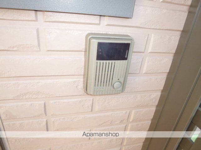 ハートランド V棟の玄関写真