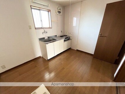 コーポ平方湖岸[2K/33m2]のリビング・居間