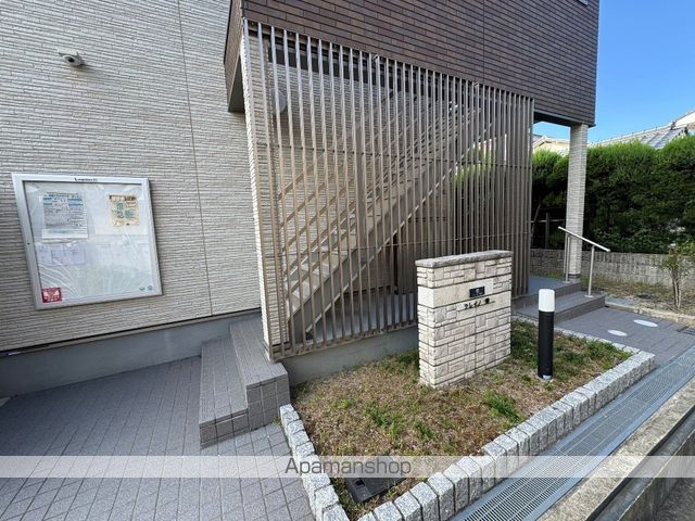 クレイノ欅の玄関写真